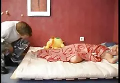 Gangbang na massage groepensex