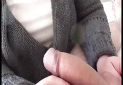 Maya Bijou laat de harde groepssex hond weten hoe smal de vagina is.