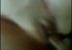 De man van de zuster werd ongeduldig verliefd op de zus kik sex groepen in gaten en vulde haar gezicht met sperma.