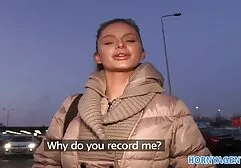 Russische larven met harige poesjes porn groep hebben anale seks.